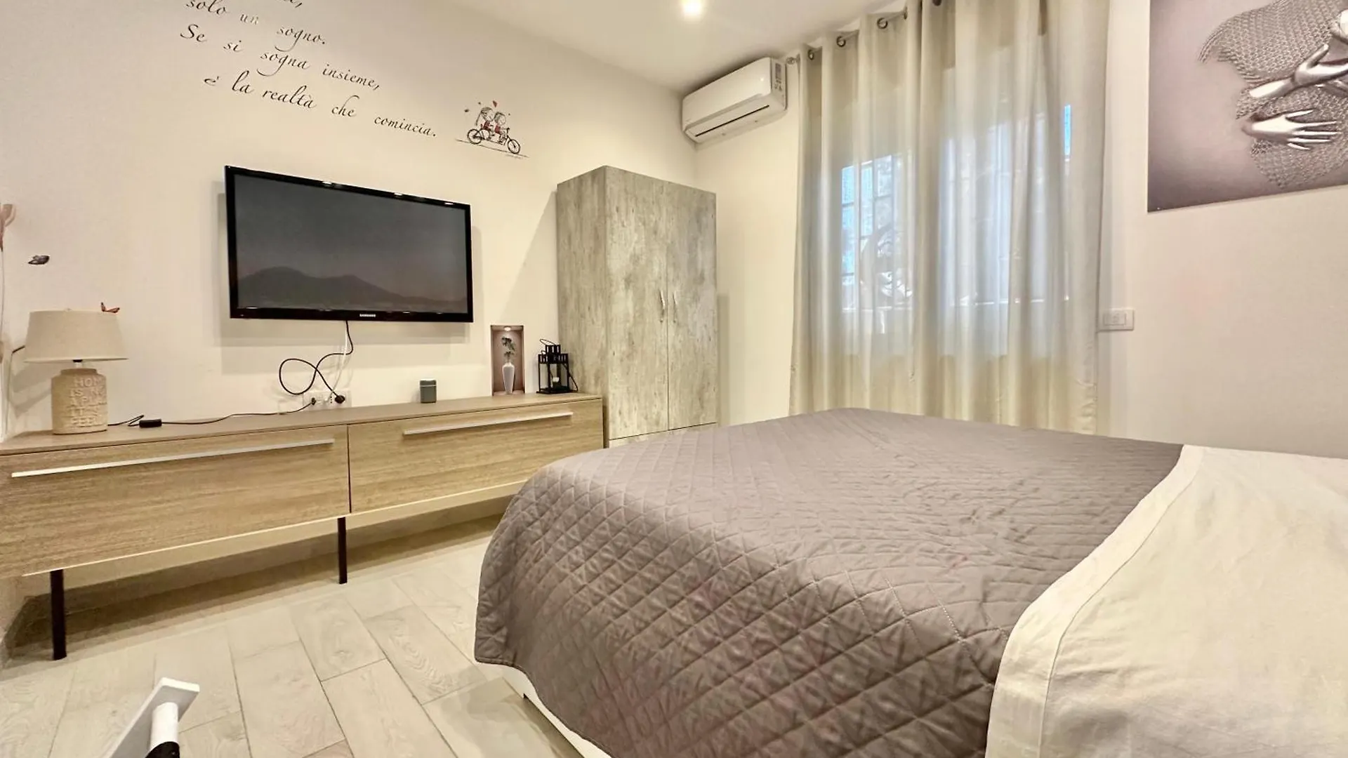 Bed & Breakfast Dantonarooms Naples